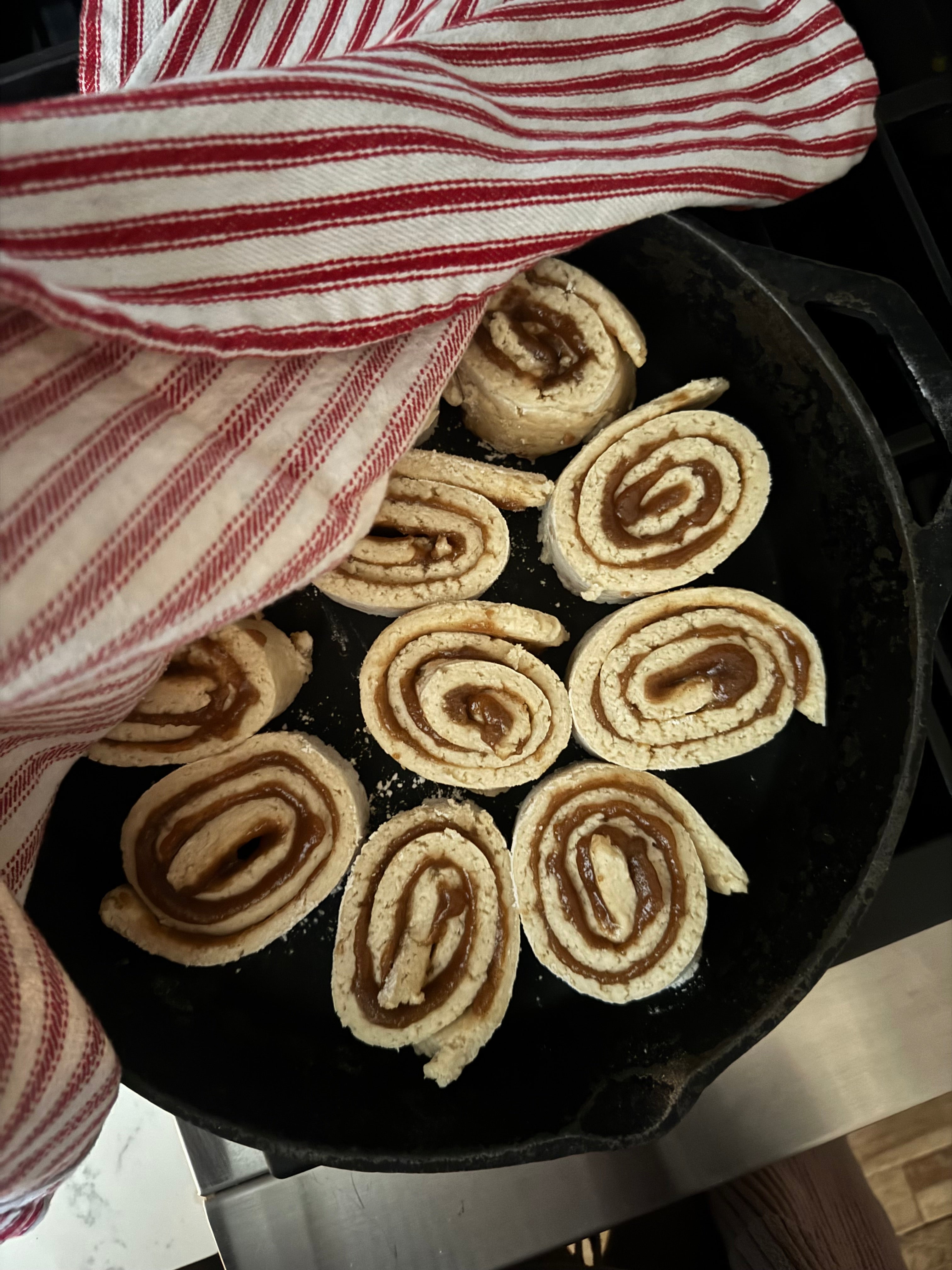 Cinnamon, Spice, and Everything Nice: How to Layer Scents and Flavors This Season.